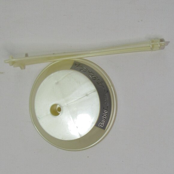 Barbie as Eliza Doolittle in My Fair Lady-Collector's Edition 1995 Mattel Doll - Picture 11 of 16